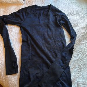 Long sleeve lululemon shirt